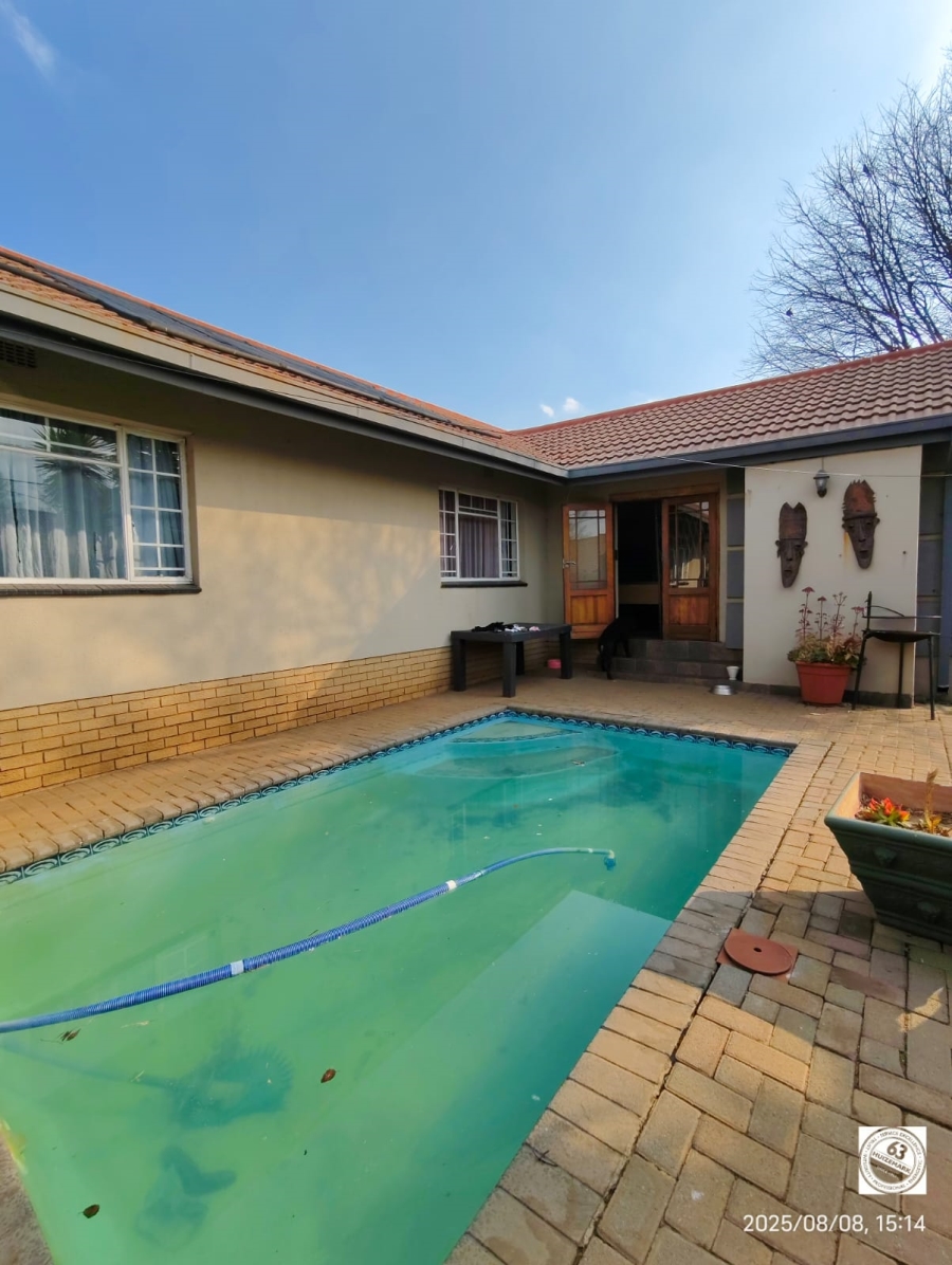 4 Bedroom Property for Sale in Vaalpark Free State